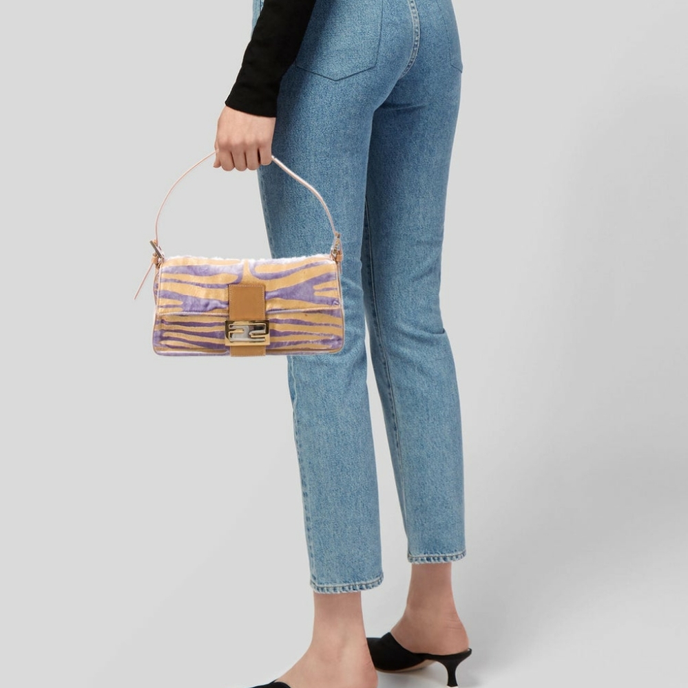 🦄SOLD FENDI ZEBRA PRINT VELVET BAGUETTE - Picture 13 of 14